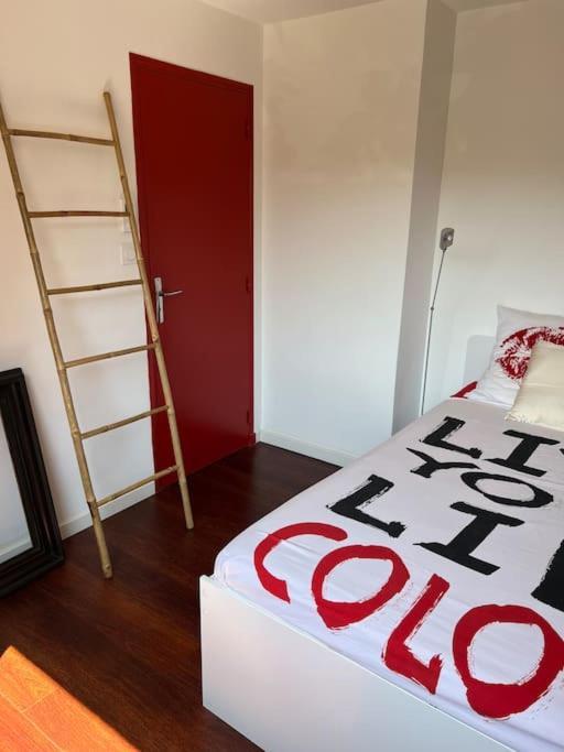Les Cigales Apartment Le Pradet Bagian luar foto